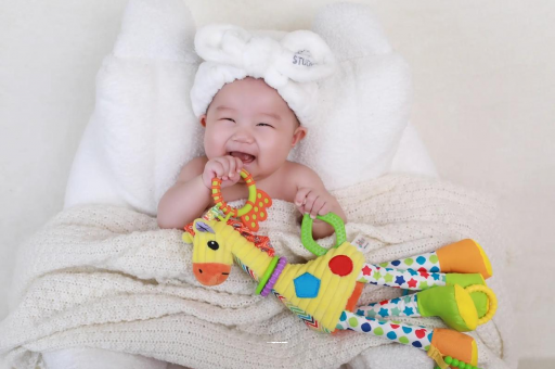 试管包生男孩哪家专业宝宝的口欲期